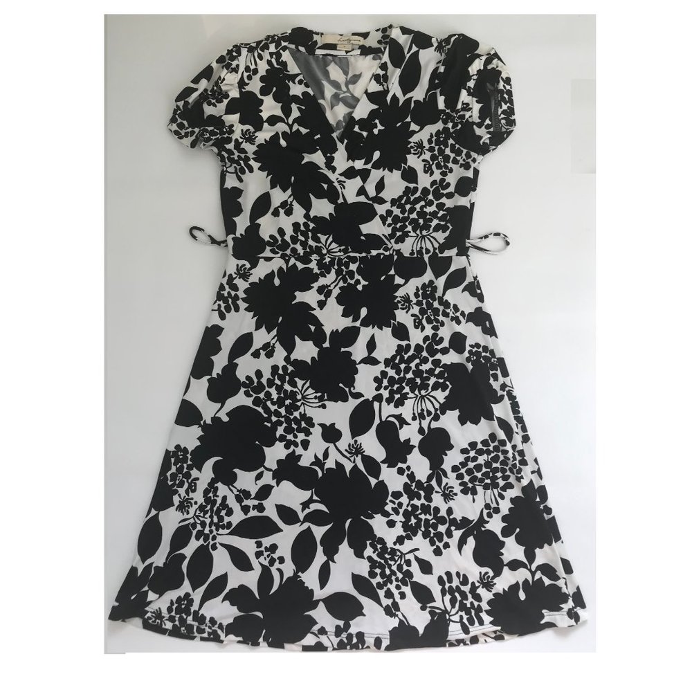Forever 21 short sleeves wrap black/white dress S